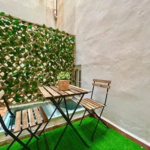 guadiaro-old-town-with-patio-by-ele-apartments.1costadelsol.com/
