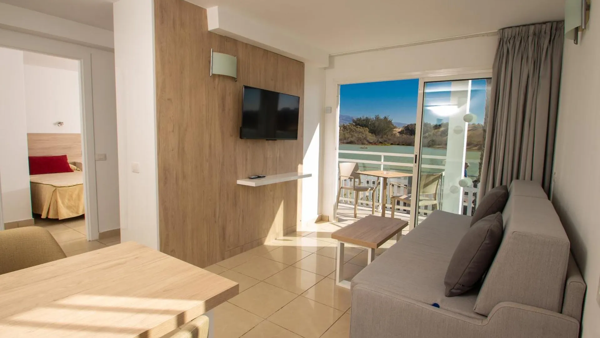 Apartamentos Cocoteros Maspalomas  Apartment